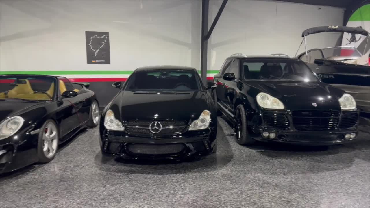 Thumbnail image for Everything Sparkle: Kevin Mosesian and Gewarren Owens